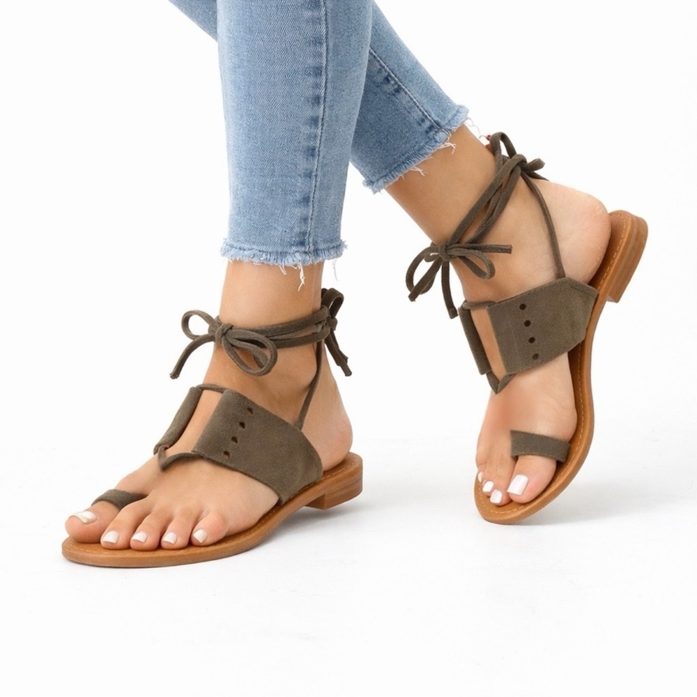 [Soludos] Suede Lace Up Toe Ring Sandals